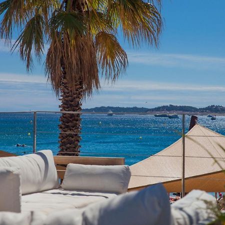 Vic'S Land Holidays Grimaud Exteriör bild