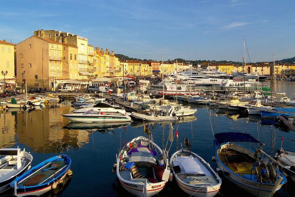 Vic'S Land Holidays Grimaud Exteriör bild