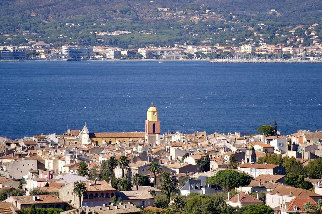 Vic'S Land Holidays Grimaud Exteriör bild