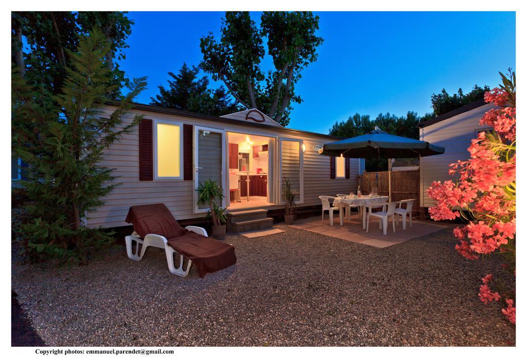 Vic'S Land Holidays Grimaud Exteriör bild