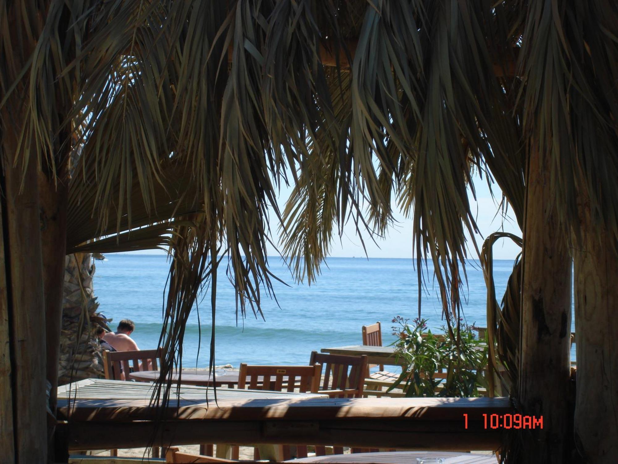 Vic'S Land Holidays Grimaud Exteriör bild