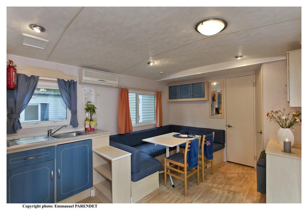 Vic'S Land Holidays Grimaud Exteriör bild