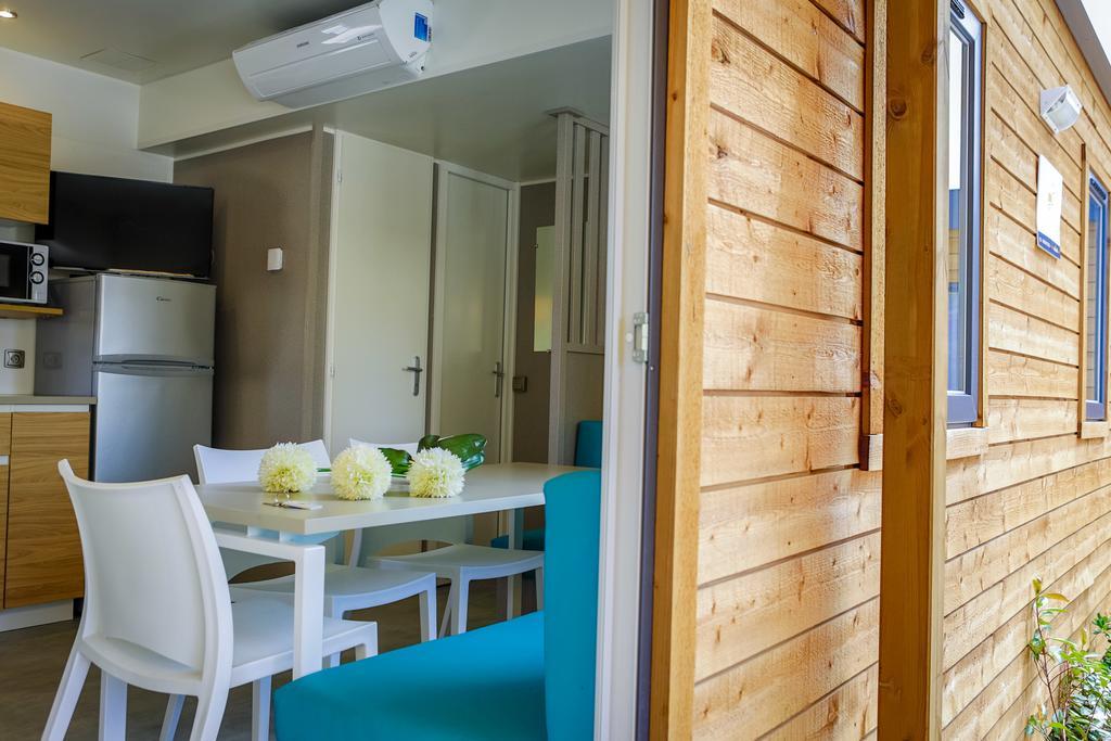 Vic'S Land Holidays Grimaud Exteriör bild