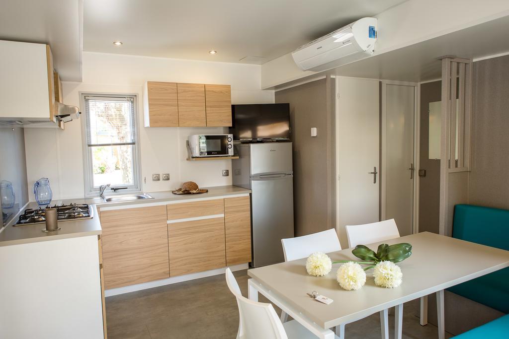 Vic'S Land Holidays Grimaud Exteriör bild