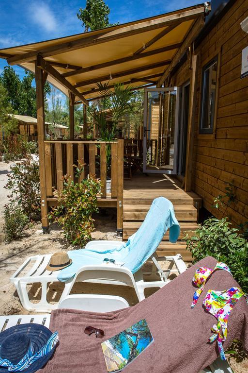 Vic'S Land Holidays Grimaud Exteriör bild