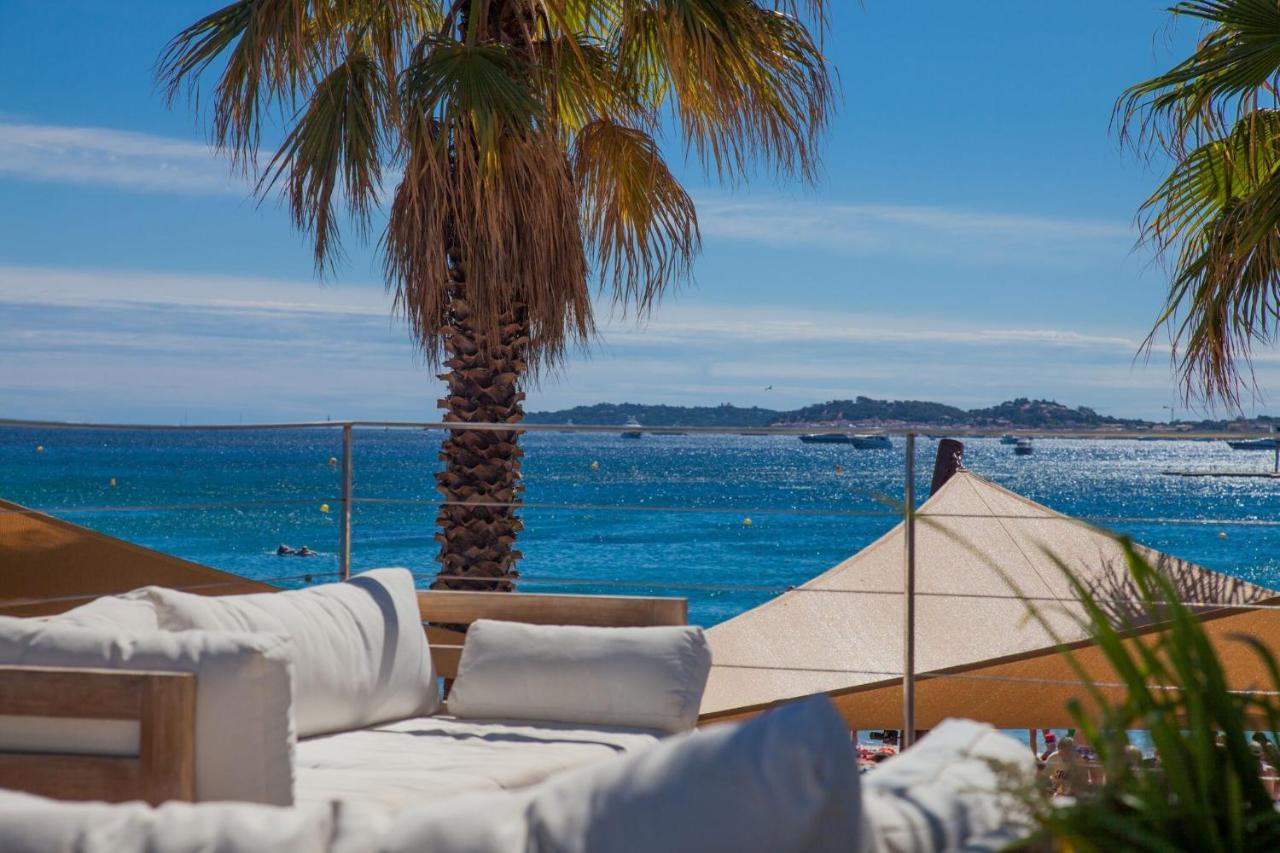 Vic'S Land Holidays Grimaud Exteriör bild